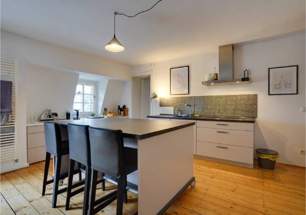  Stylish Living In A Historic Building – Centrally Located In Bad Honnef, Apart. Drachenblick  -  Stylish living in a historic building – centrally located in Bad Honnef, Apart. Drachenblick  - Gallery -  26