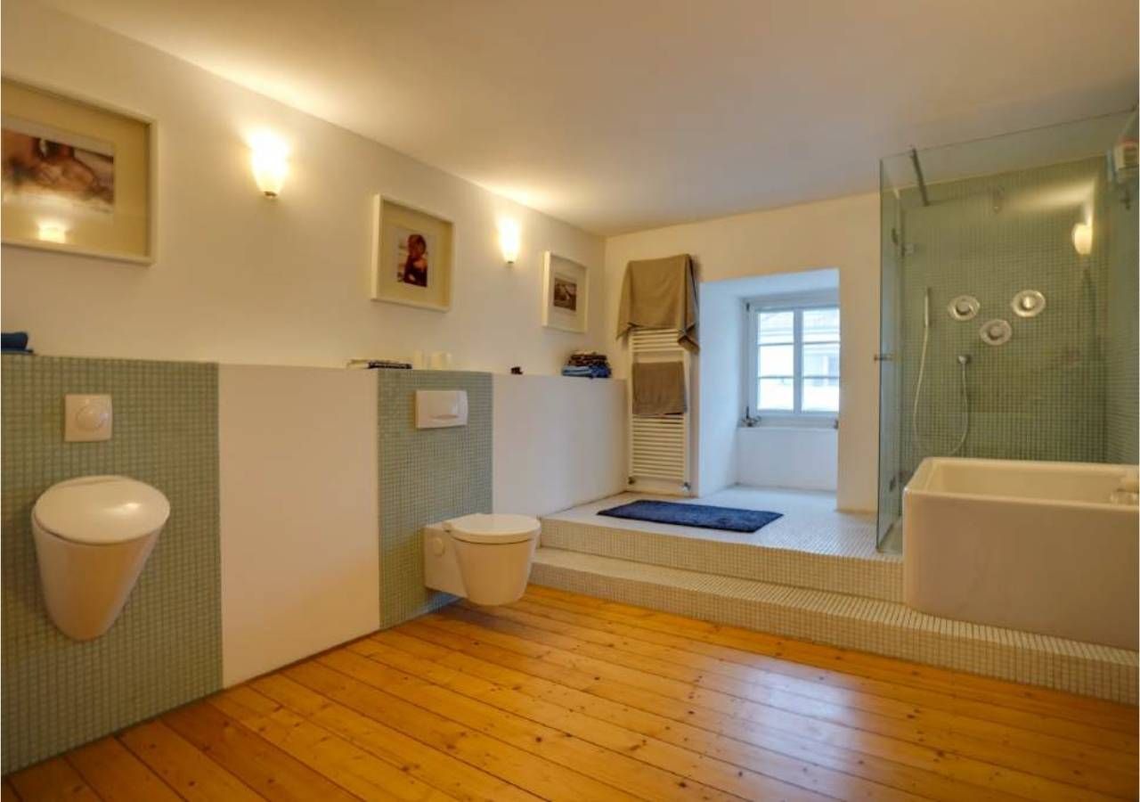  Stylish Living In A Historic Building – Centrally Located In Bad Honnef, Apart. Drachenblick  -  Stylish living in a historic building – centrally located in Bad Honnef, Apart. Drachenblick  - Gallery -  10