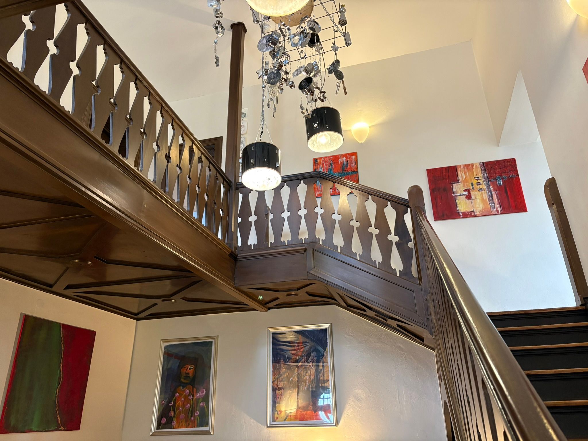  Stylish Living In A Historic Building – Centrally Located In Bad Honnef, Apart. Drachenblick  -  Stylish living in a historic building – centrally located in Bad Honnef, Apart. Drachenblick  - Gallery -  16