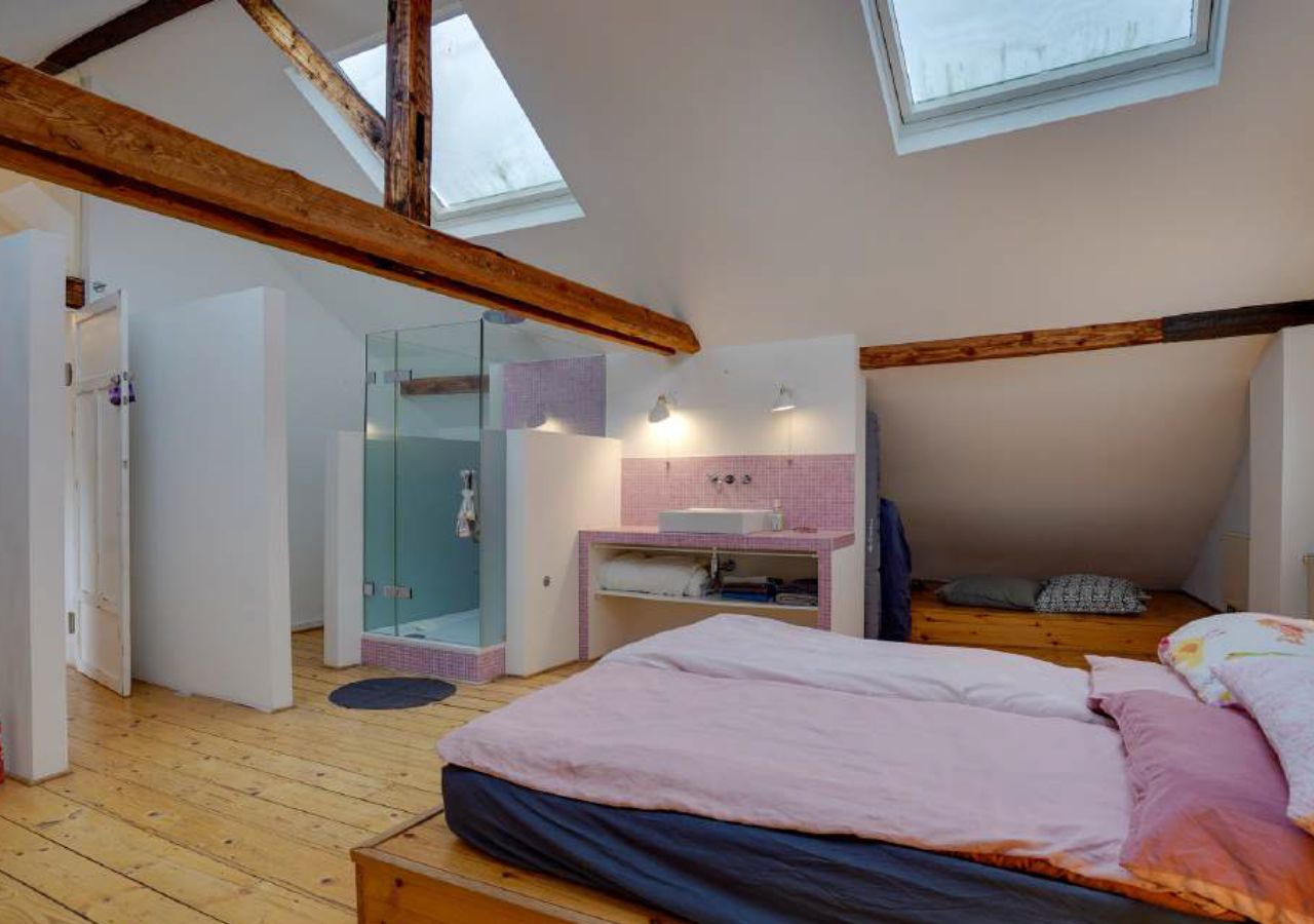  Stylish Living In A Historic Building – Centrally Located In Bad Honnef, Apart. Drachenblick  -  Stylish living in a historic building – centrally located in Bad Honnef, Apart. Drachenblick  - Gallery -  22