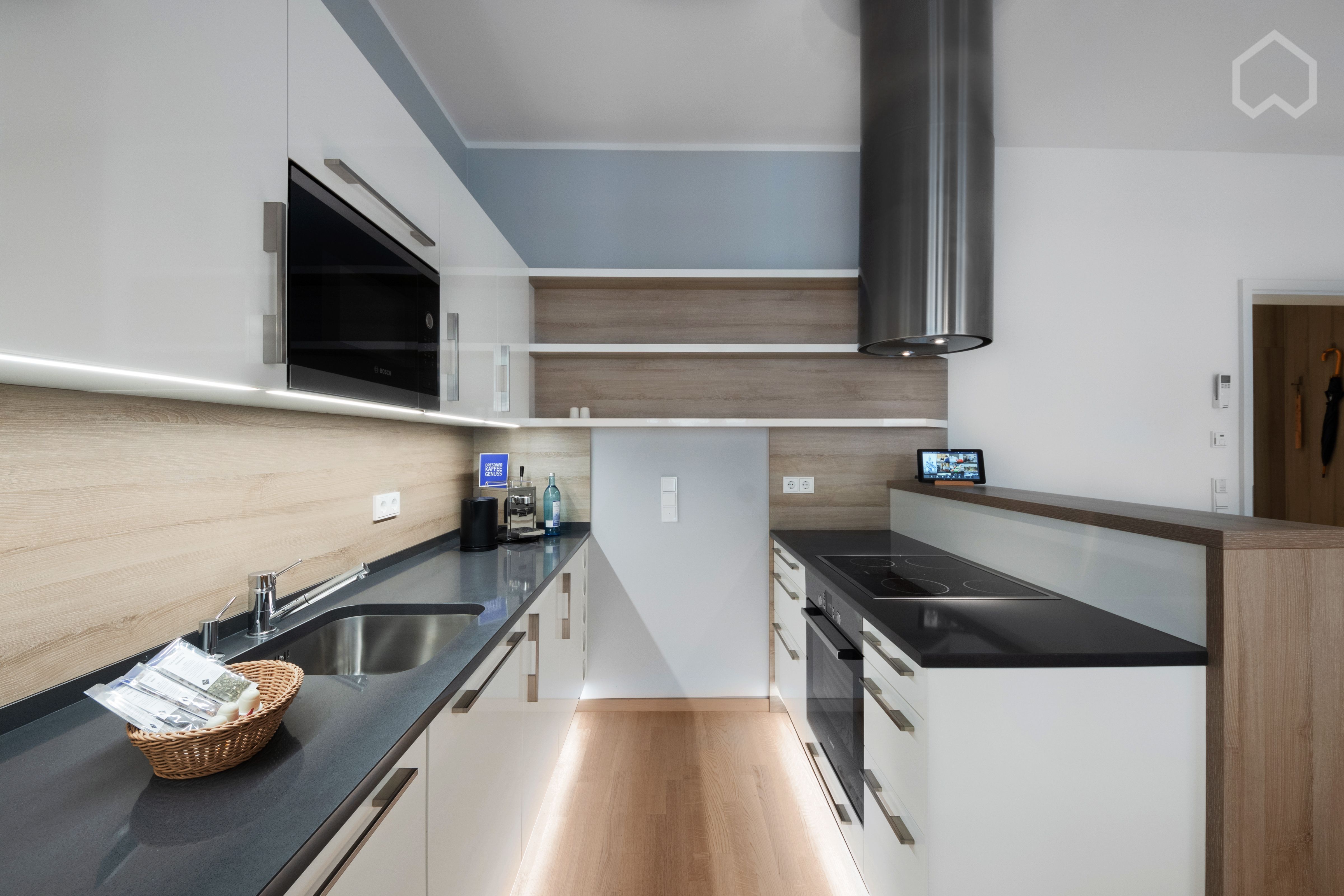  High-Quality Studio In The Centre Of Dresden With Balcony, 15 Minutes Walk From The Main Station  -  High-quality studio in the centre of Dresden with balcony, 15 minutes walk from the main station  - Gallery -  25