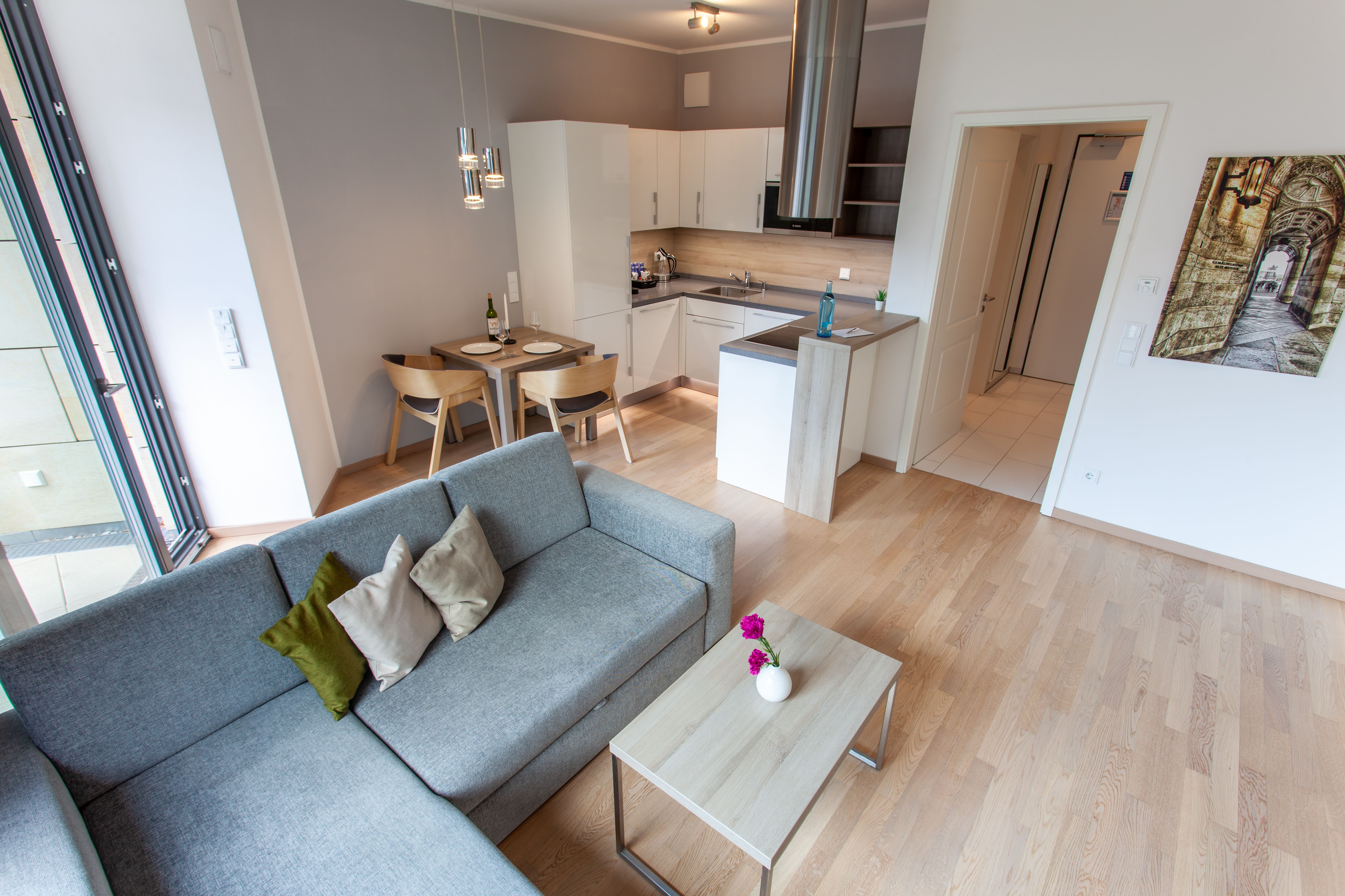  High-Quality Studio In The Centre Of Dresden With Balcony, 15 Minutes Walk From The Main Station  -  High-quality studio in the centre of Dresden with balcony, 15 minutes walk from the main station  - Gallery -  24