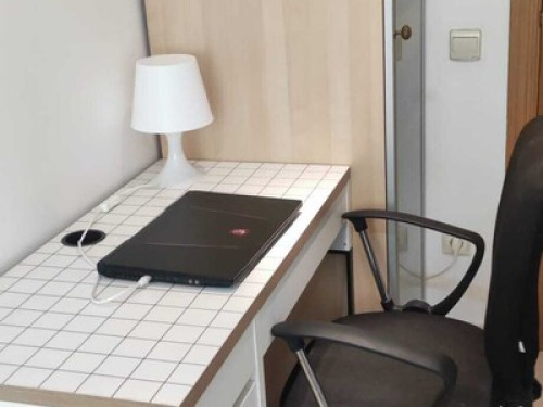 Room in shared apartment - Gallery - 6