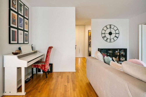 Modern Living with Private Office & Superb Connectivity - Gallery - 8