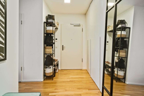 Modern Living with Private Office & Superb Connectivity - Gallery - 10