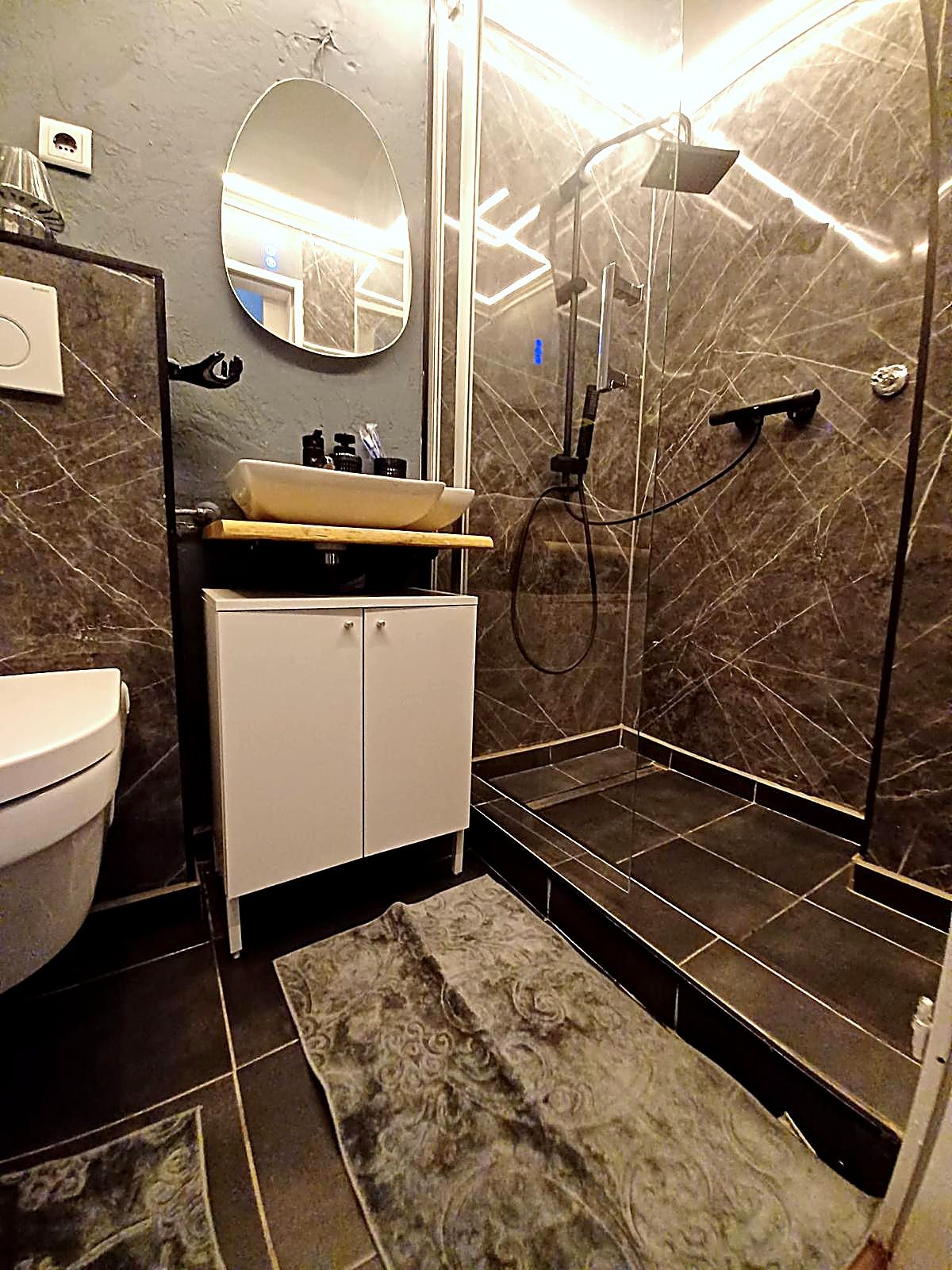  Studio Apartment In Essen Next To City Center And Messe Essen  -  Studio apartment in Essen next to city center and Messe Essen  - Gallery -  9