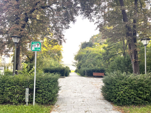 Elegant 4½-room apartment with lake view, two bathrooms, and private garden area in a historic villa - Gallery - 16
