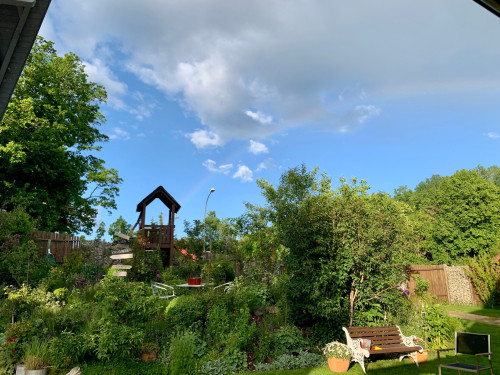 High-quality furnished single-family home with garden & hot tub in Landshut