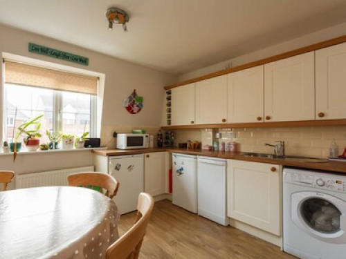 Pretty double room in owners house