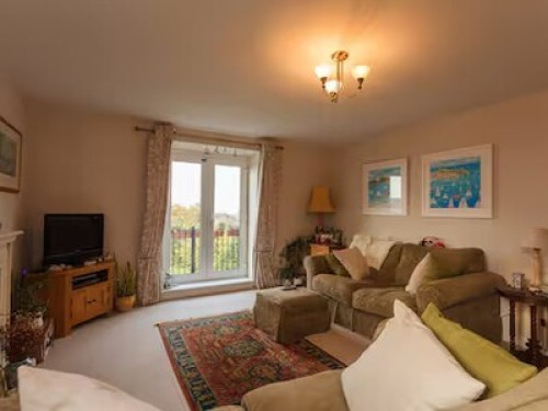 Pretty double room in owners house
