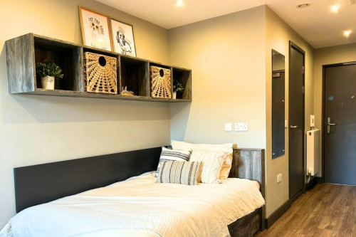  3 Bed Apartment  -  Lumis Cardiff  - Gallery -  1