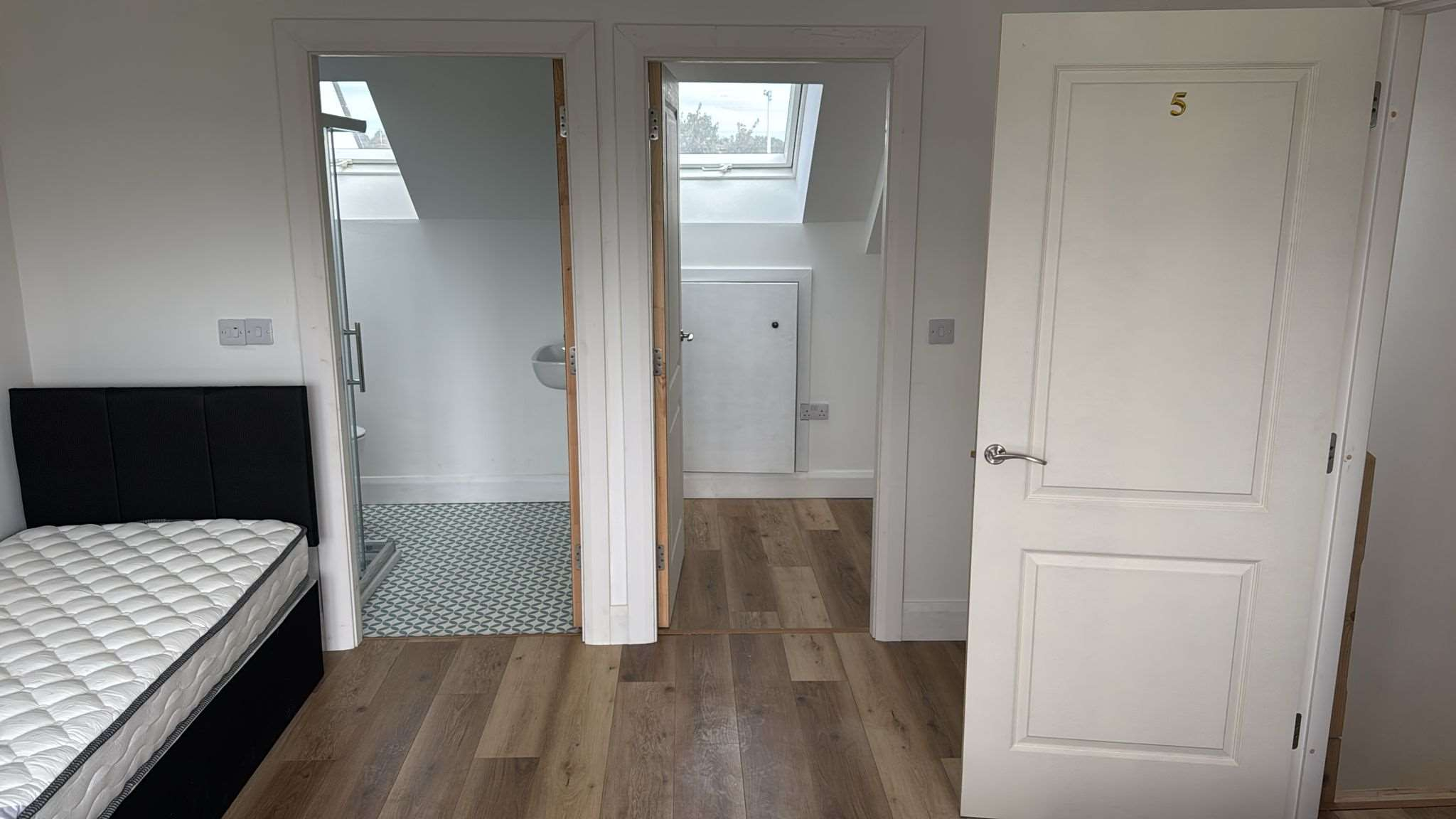 Triple Ensuite - 3