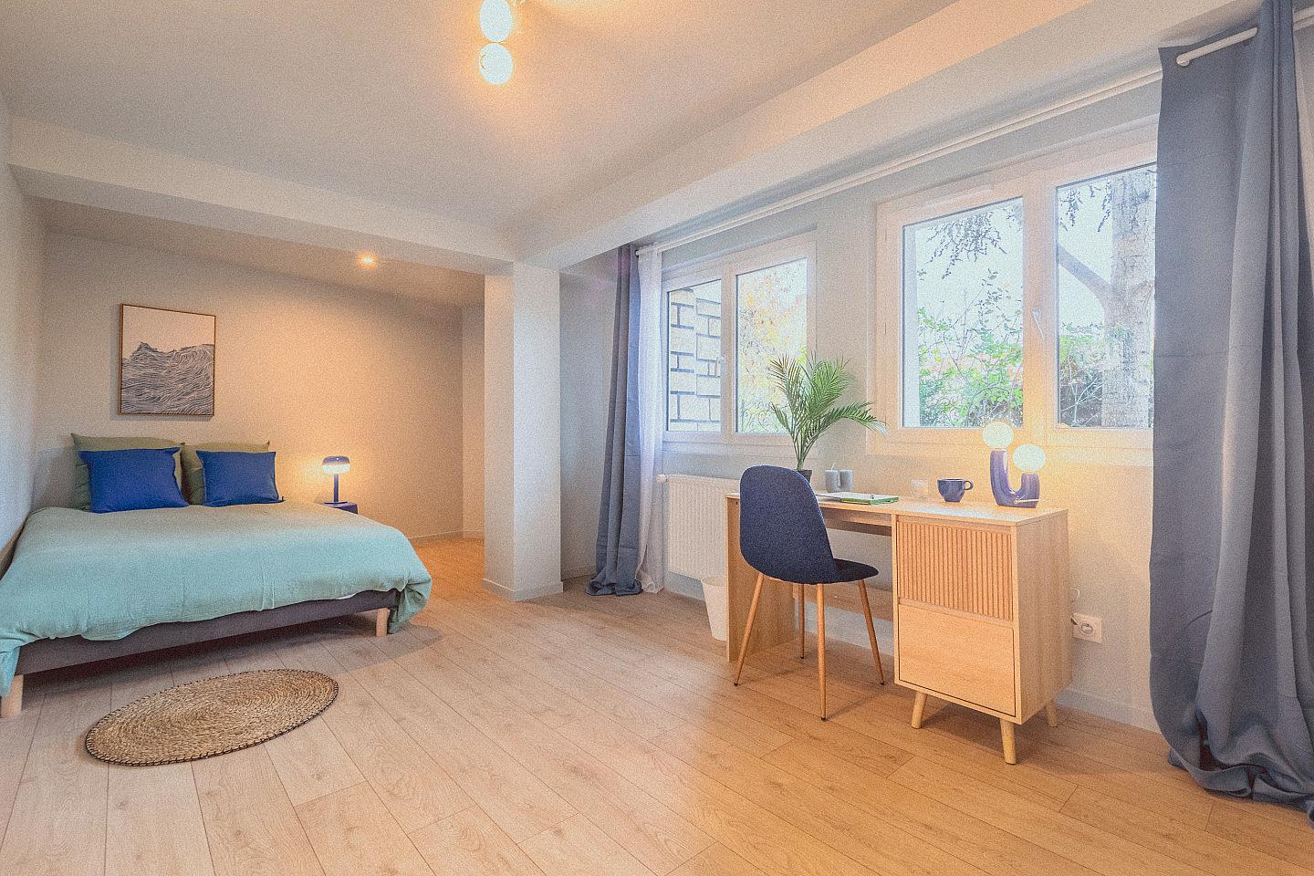  Room 1 - César - Ground Floor  -  Charming Coliving House in Alfortville with Cozy Living Spaces & Green Courtyard  - Gallery -  1