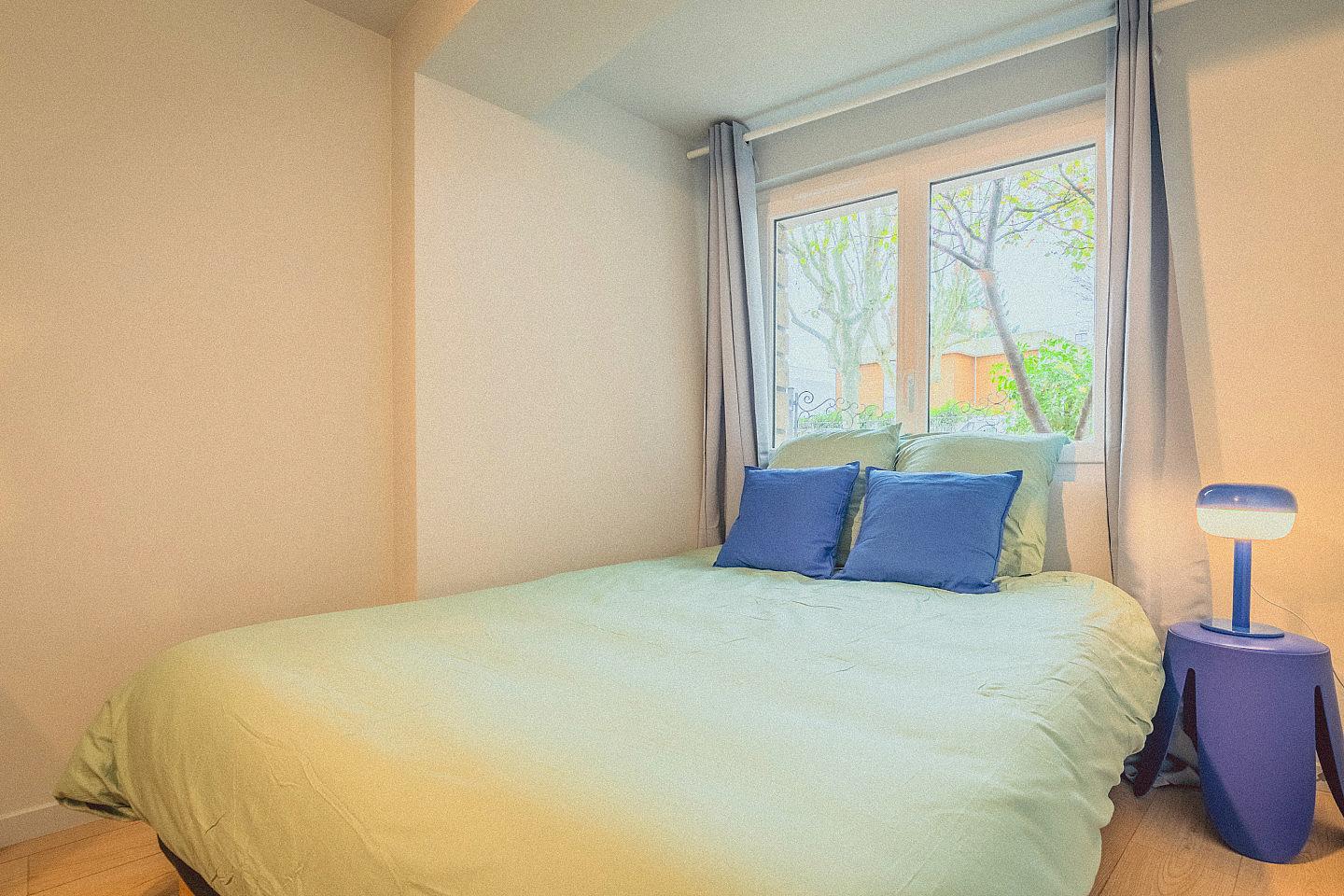  Room 2 - Livie  - Ground Floor  -  Charming Coliving House in Alfortville with Cozy Living Spaces & Green Courtyard  - Gallery -  4