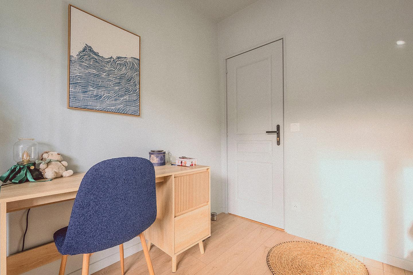 Room 6 - Spartacus - First Floor - Charming Coliving House in Alfortville with Cozy Living Spaces & Green Courtyard - Gallery - 5