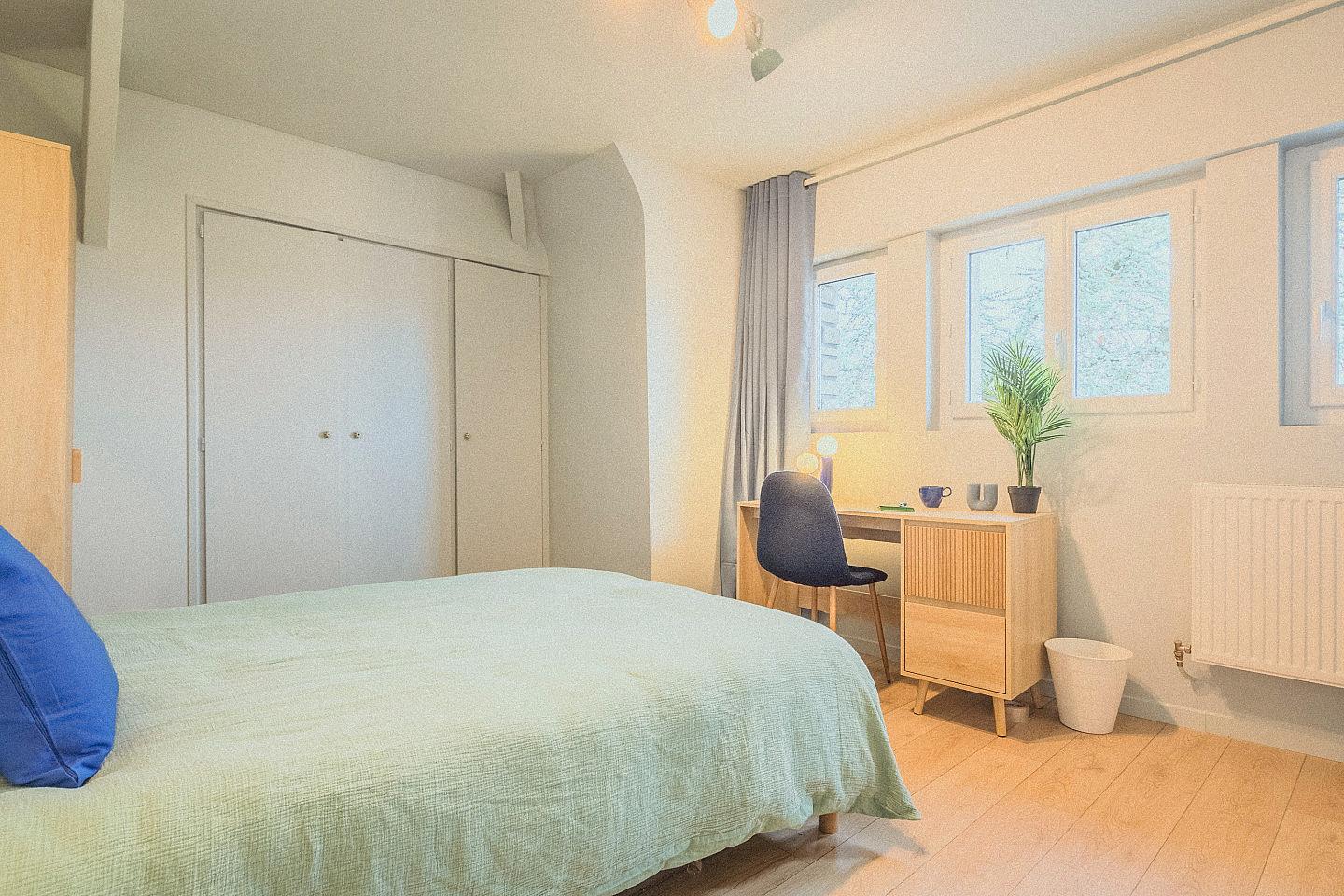  Room 7 - Brutus - Second Floor  -  Charming Coliving House in Alfortville with Cozy Living Spaces & Green Courtyard  - Gallery -  14