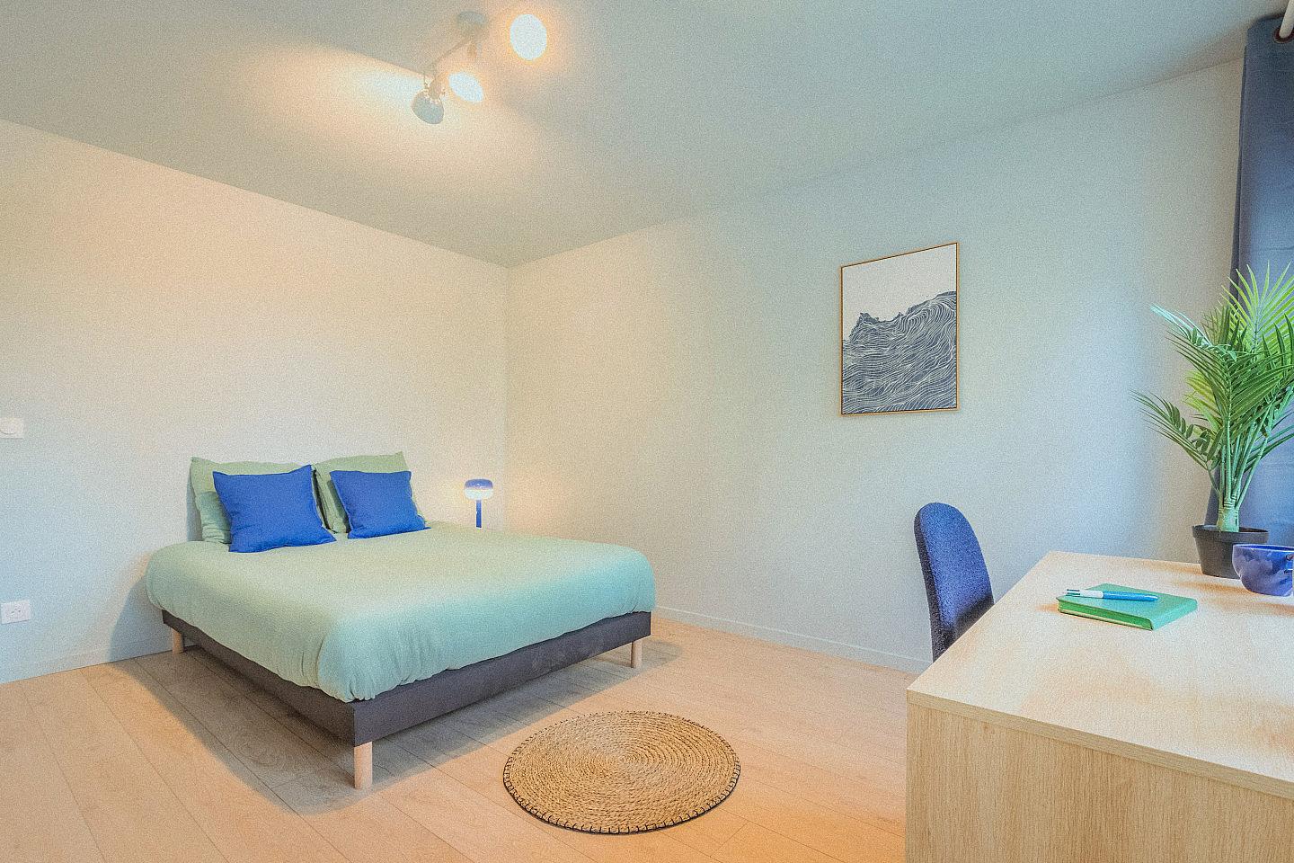 Room 8 - Cornélia - Second Floor - Charming Coliving House in Alfortville with Cozy Living Spaces & Green Courtyard - Gallery - 2