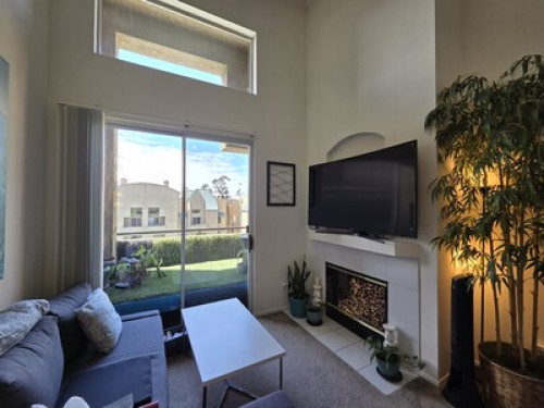 Stylish 1BR & Loft with sunset view