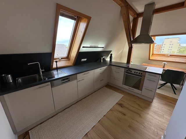 Wonderful, fully furnished shared room with large garden near the old town (shared flat for 3 people)