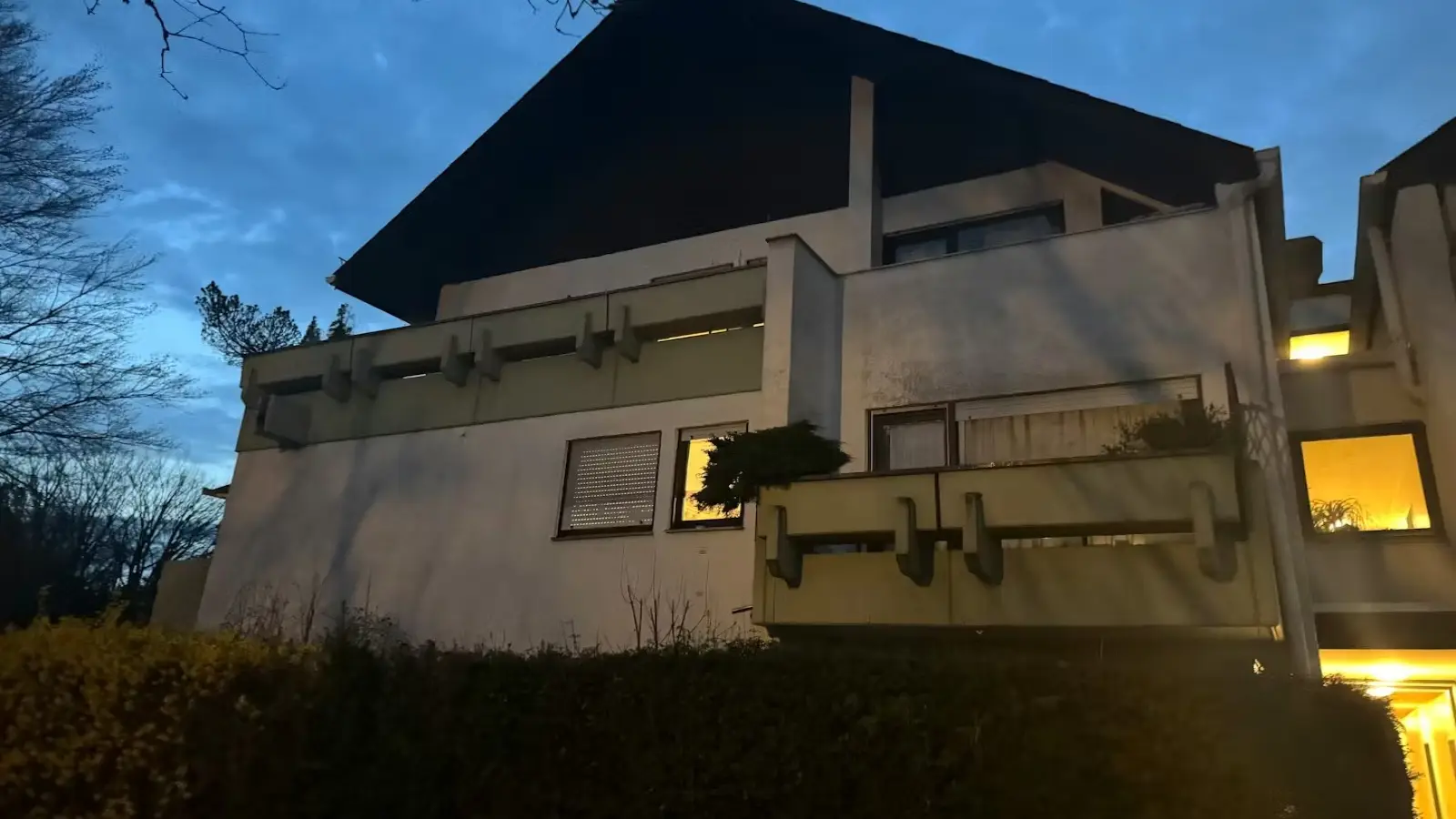 Room in a shared 4-bedroom apartment for rent in Munich with bills included.