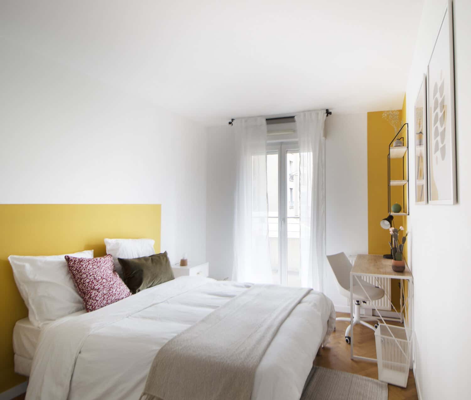 Large 11 m² bedroom
