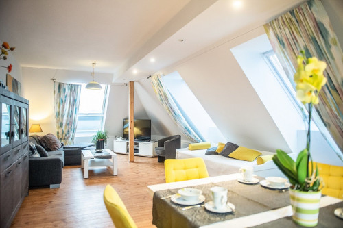 Spacious, superbly centrally located apartment above the rooftops of the city Oldenburg - Gallery - 2