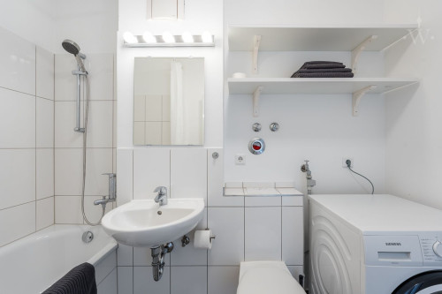 Modern furnished 1.5 room flat in the south of Berlin