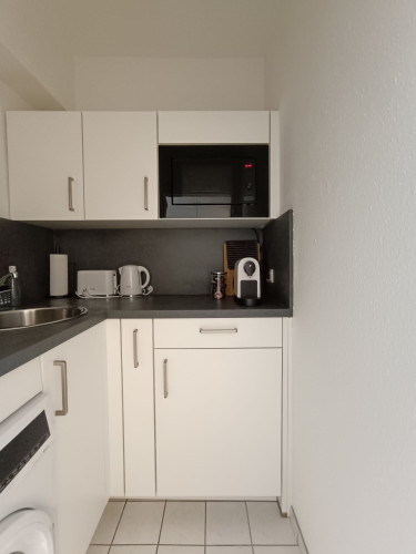 Idyllic quiet apartment with balcony in the heart of Berlin