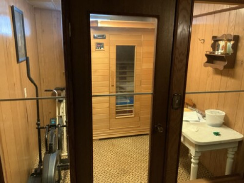 Very quiet home/room