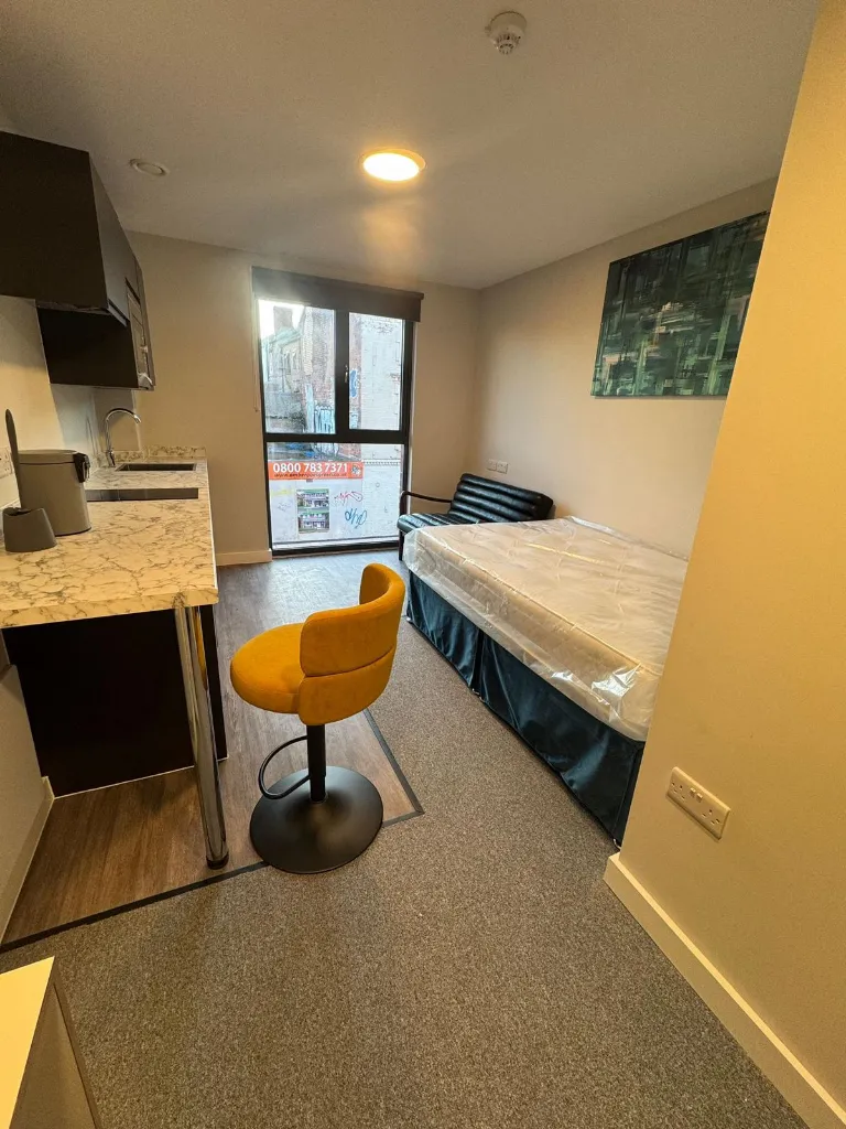  Classic Studio  -  Cleveland Apartments  - Gallery -  2