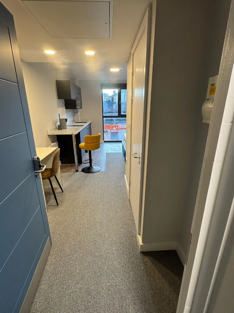  Deluxe Plus Studio  -  Cleveland Apartments  - Gallery -  4