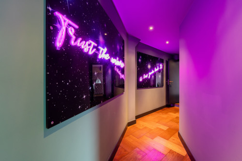 Executive Penthouse with Panoramic Terrace