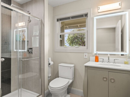 Priv. Entry Newly Constructed Suite  - Gallery -  5