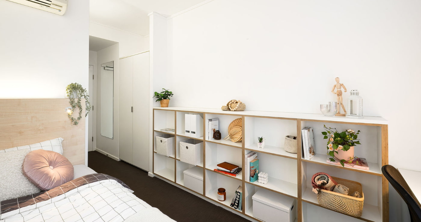  U18 6 Bedroom Female  -  Iglu Central  - Gallery -  3