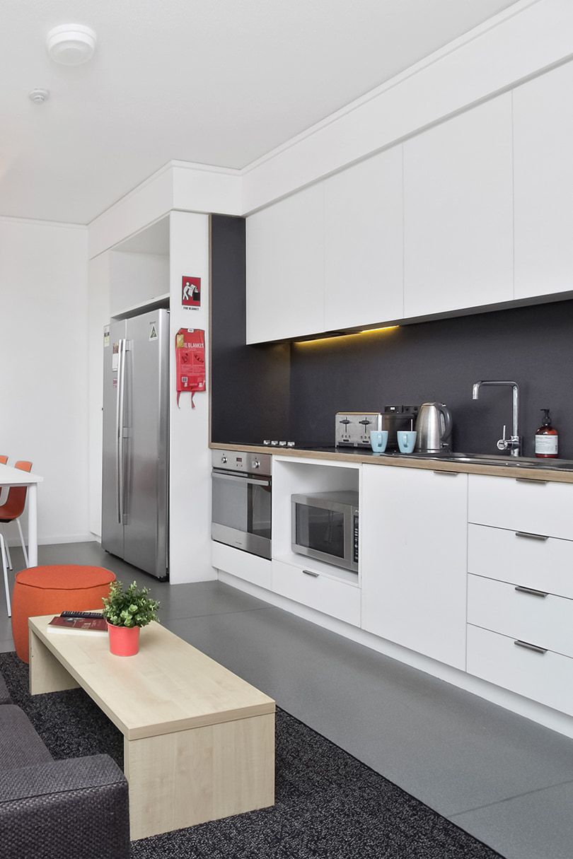  U18 5 Bedroom Male  -  Iglu Central  - Gallery -  2