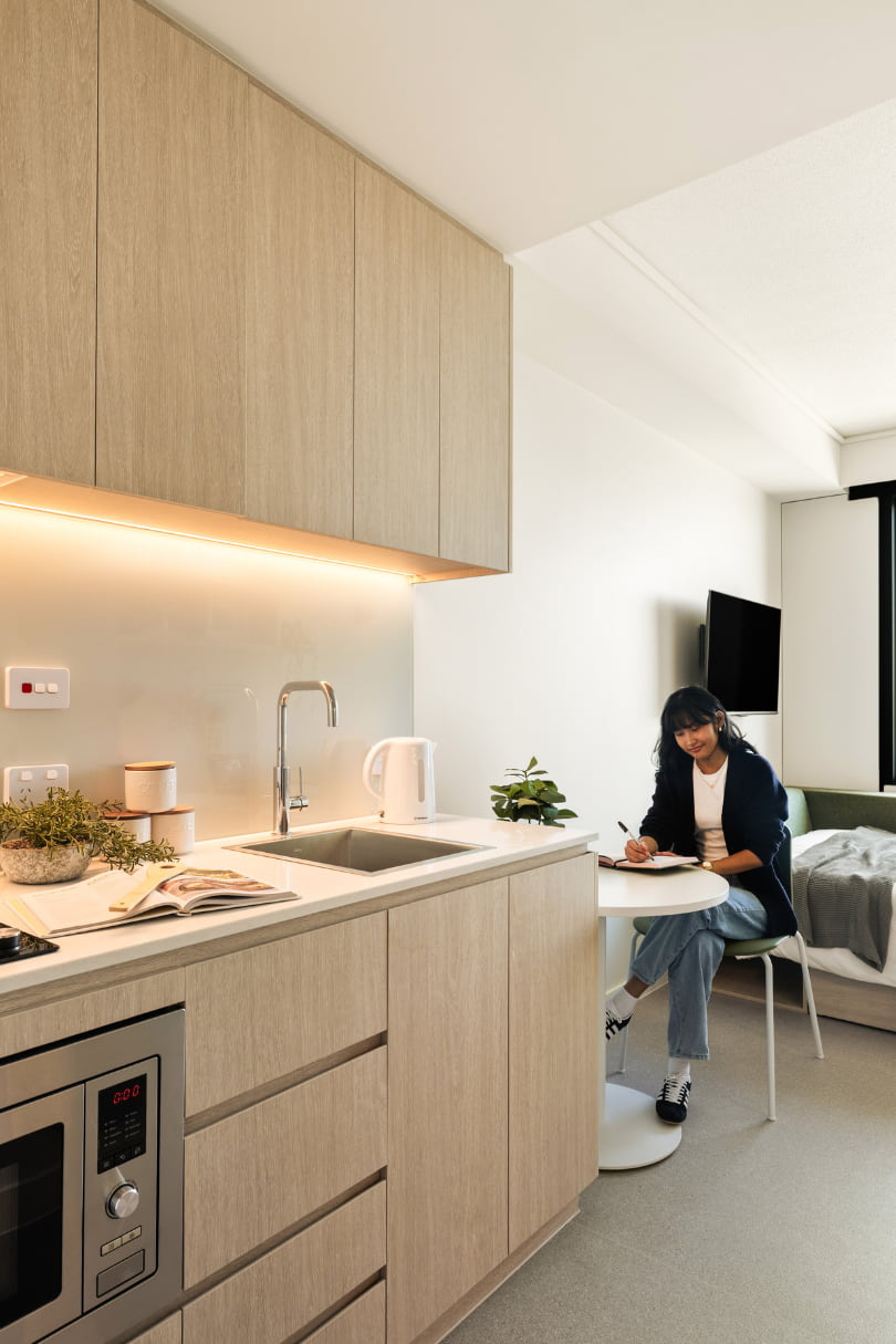  Superior Studio Apartment  -  Iglu Waterloo  - Gallery -  6