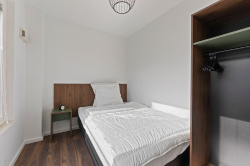 Private Room in Shared Apartment in Mohrenstraße