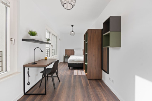 Private Room in Shared Apartment in Mohrenstraße