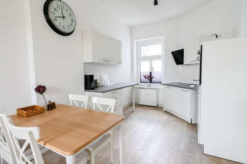 ++ TRAVEBLICK Steuerbord R ++ Helle 2 Zimmer Altbauwohnung in Lübecks Innenstadt ++
