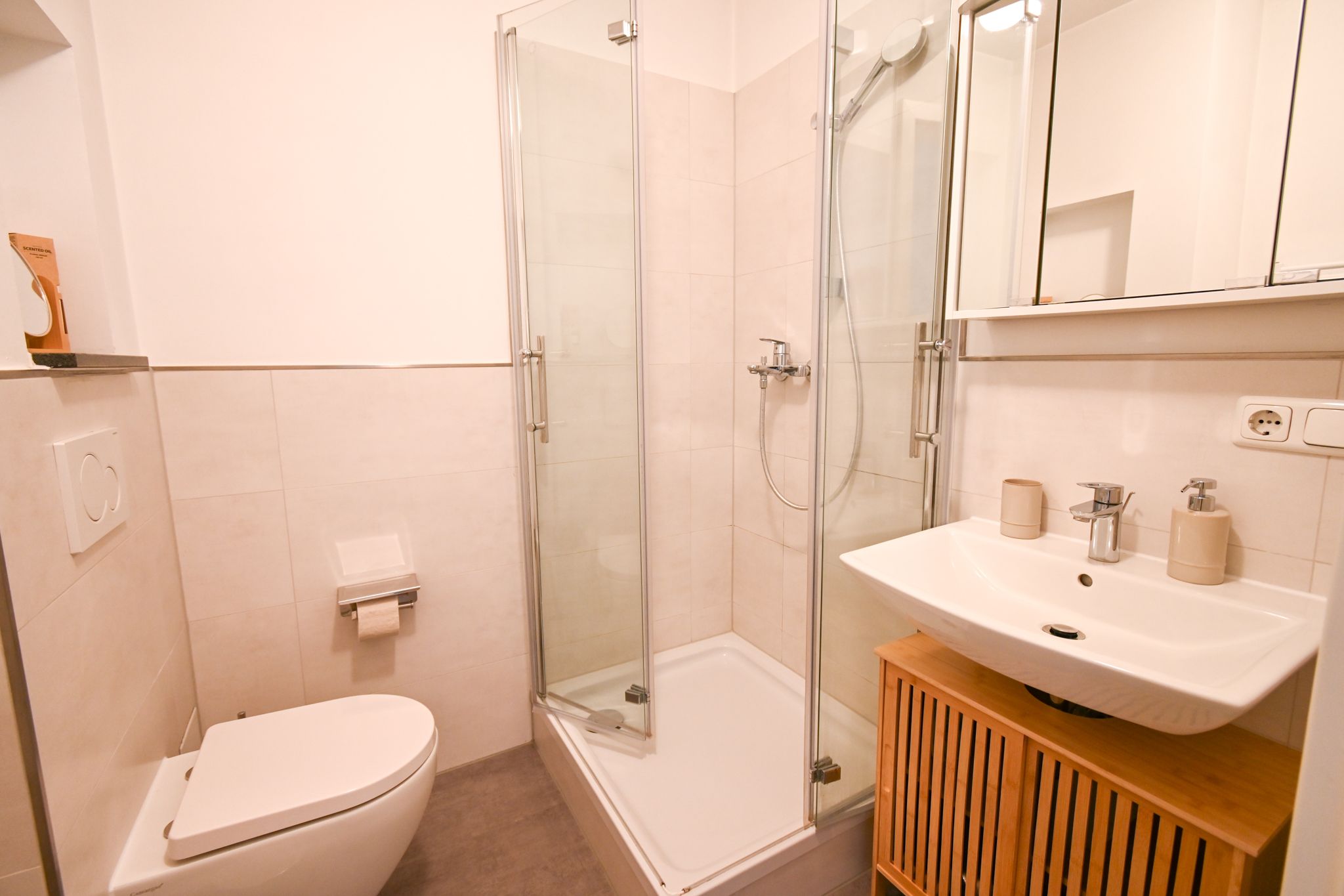  STADTOASE ++ Business- Od. Ferien-Apartment Mit Sonniger Terasse++  -  STADTOASE ++ Business- od. Ferien-Apartment mit sonniger Terasse++  - Gallery -  14