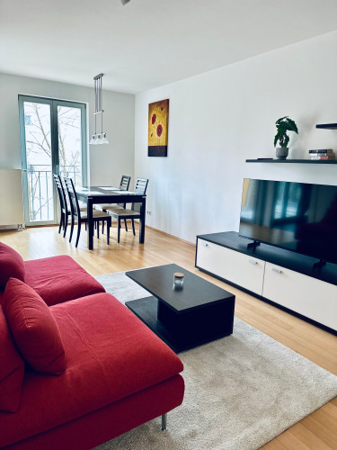 Bright & Modern 2‑Room Apartment (approx. 57 m²) near Werksviertel and Ostbahnhof – Fully Furnished, Temporary Lease