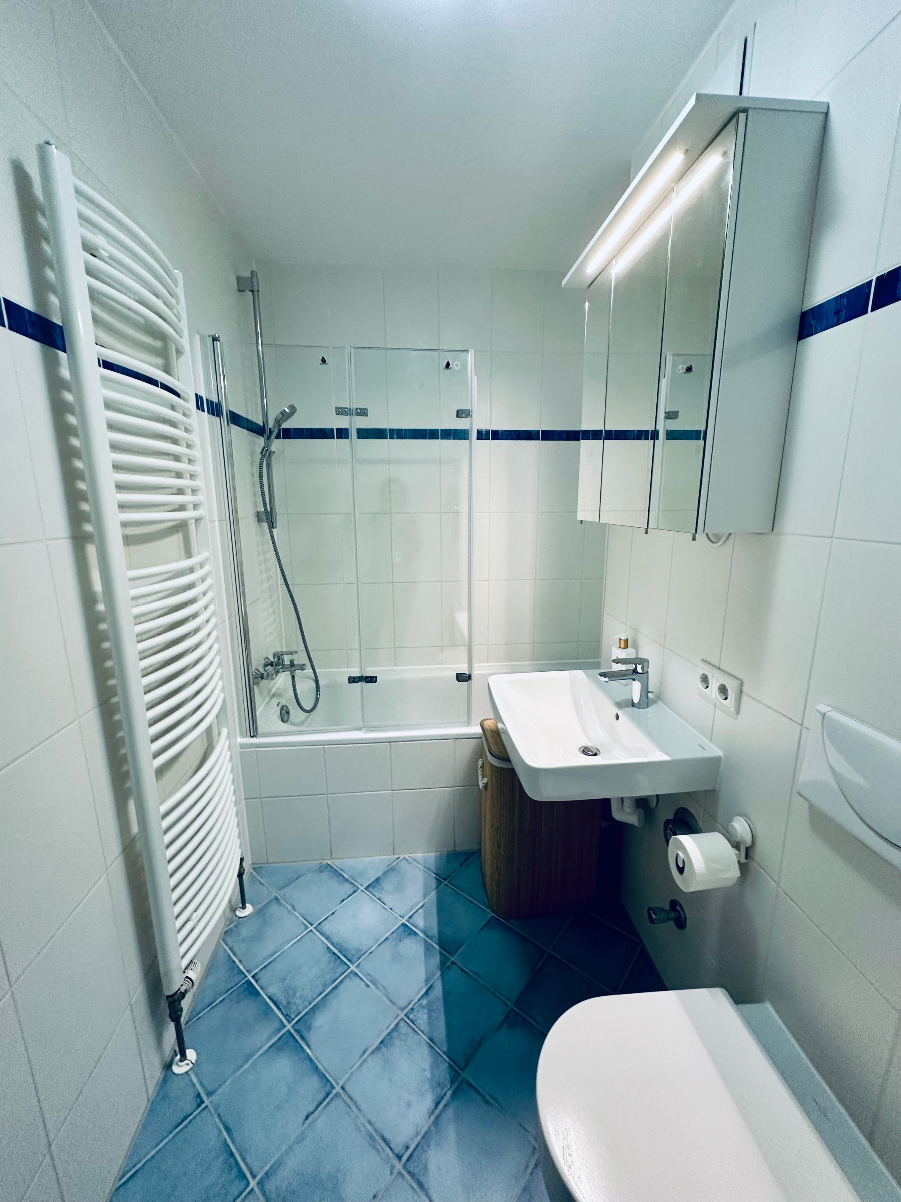 Bright & Modern 2‑Room Apartment (approx. 57 M²) Near Werksviertel And Ostbahnhof – Fully Furnished, - 5