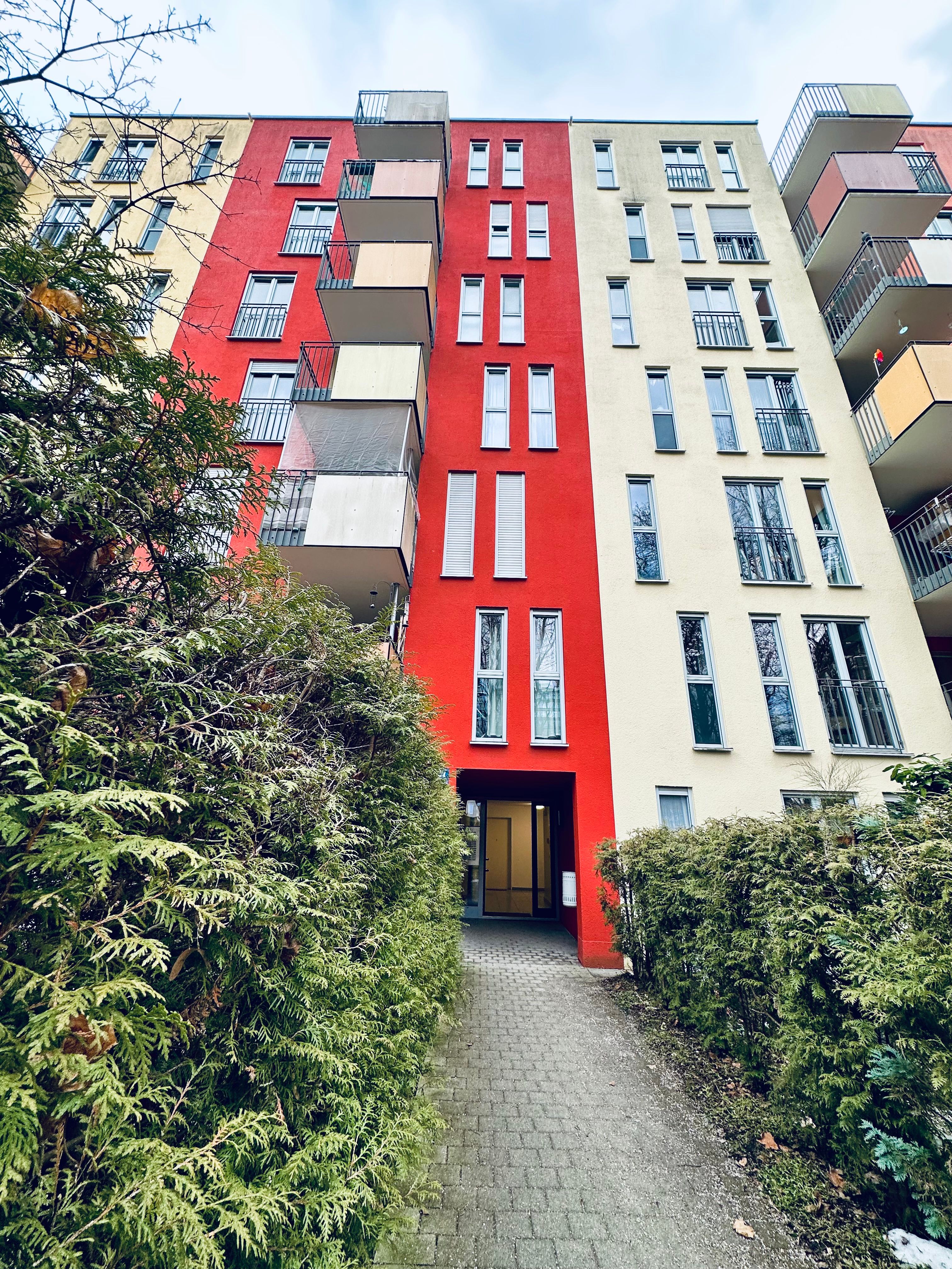 Bright & Modern 2‑Room Apartment (approx. 57 M²) Near Werksviertel And Ostbahnhof – Fully Furnished, - 1
