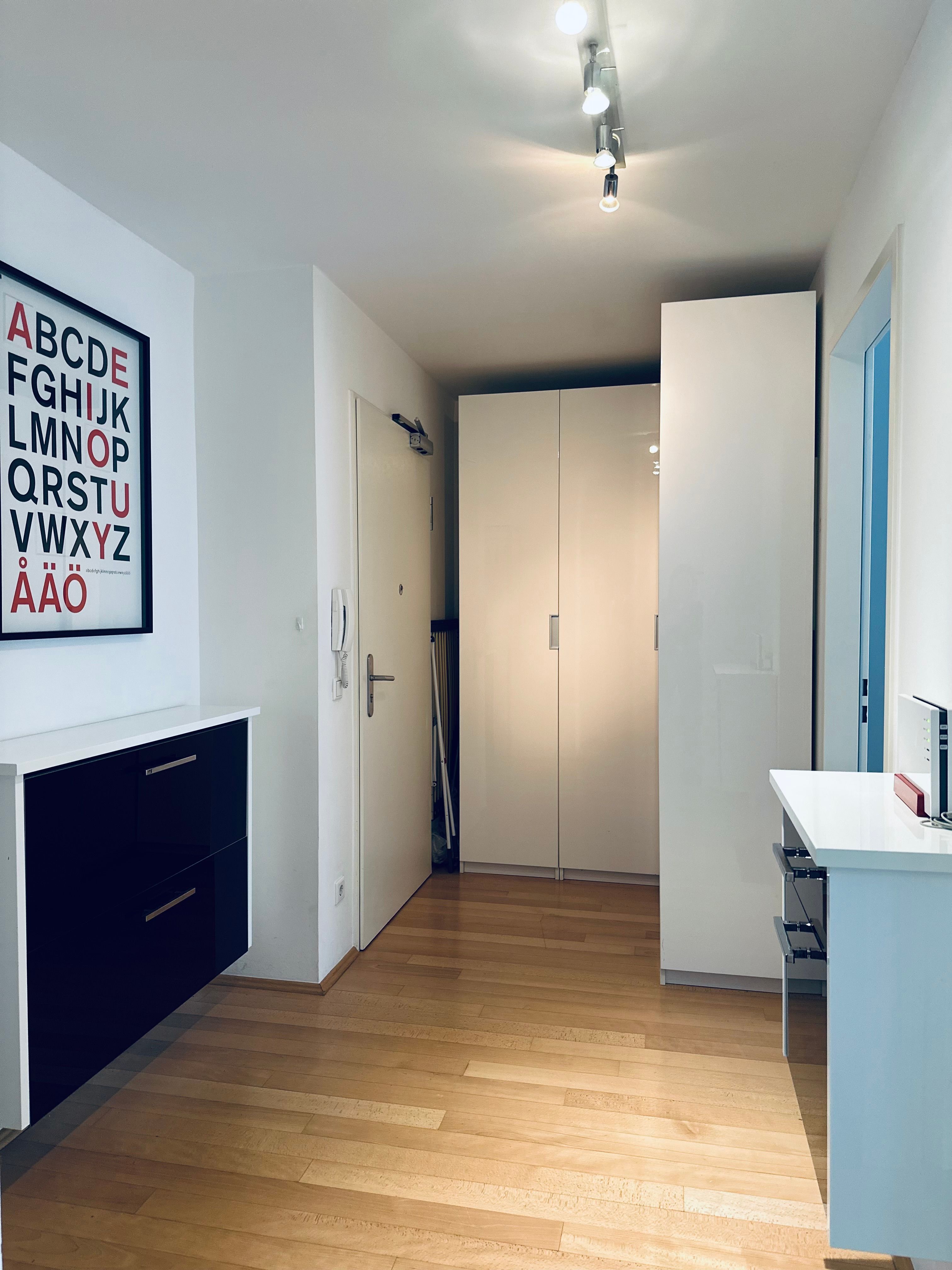 Bright & Modern 2‑Room Apartment (approx. 57 M²) Near Werksviertel And Ostbahnhof – Fully Furnished, - 8