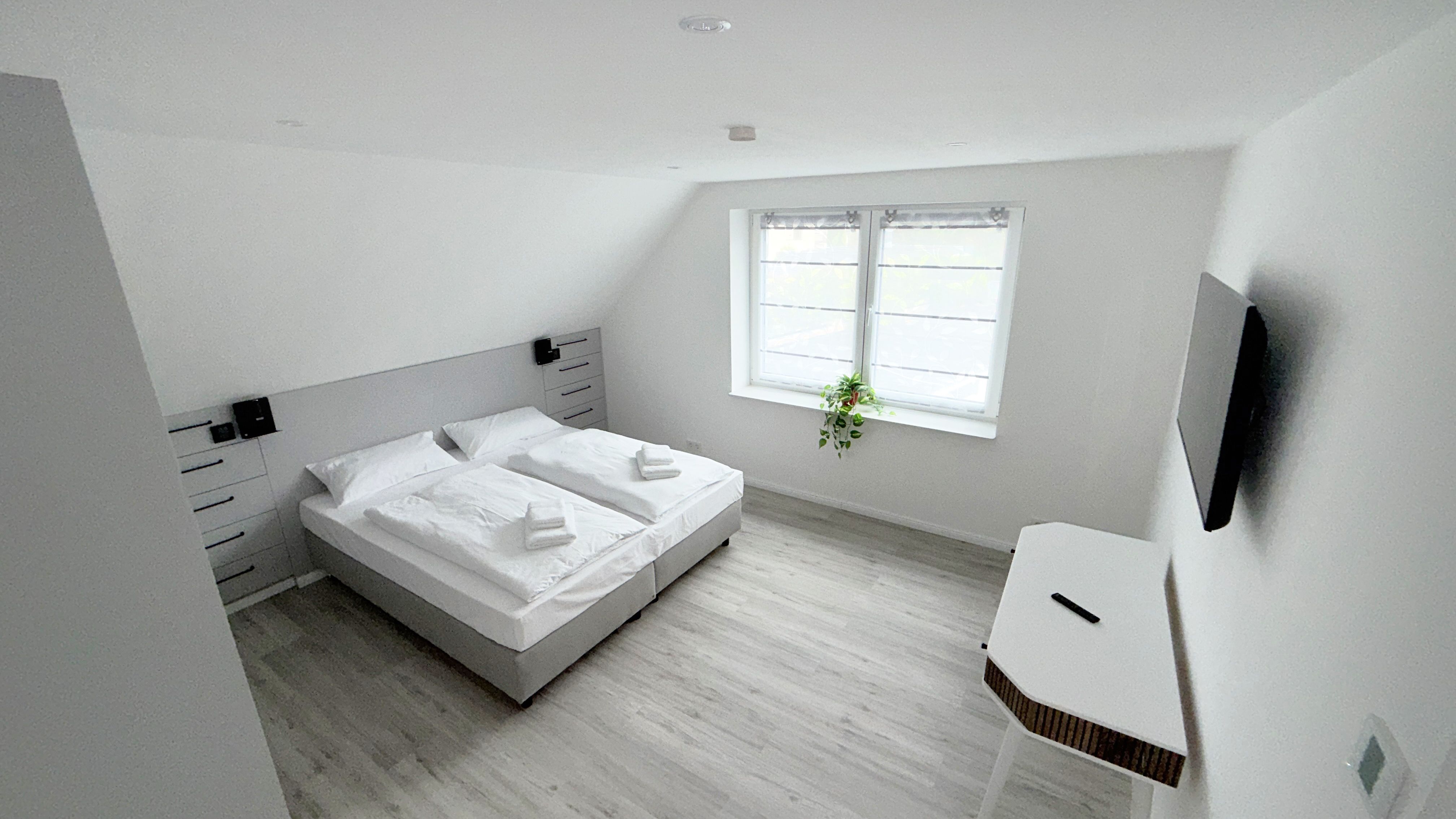  Designer Apartment With 4 Bedrooms, Private Parking, And Terrace In Neumünster  -  Designer apartment with 4 bedrooms, private parking, and terrace in Neumünster  - Gallery -  4