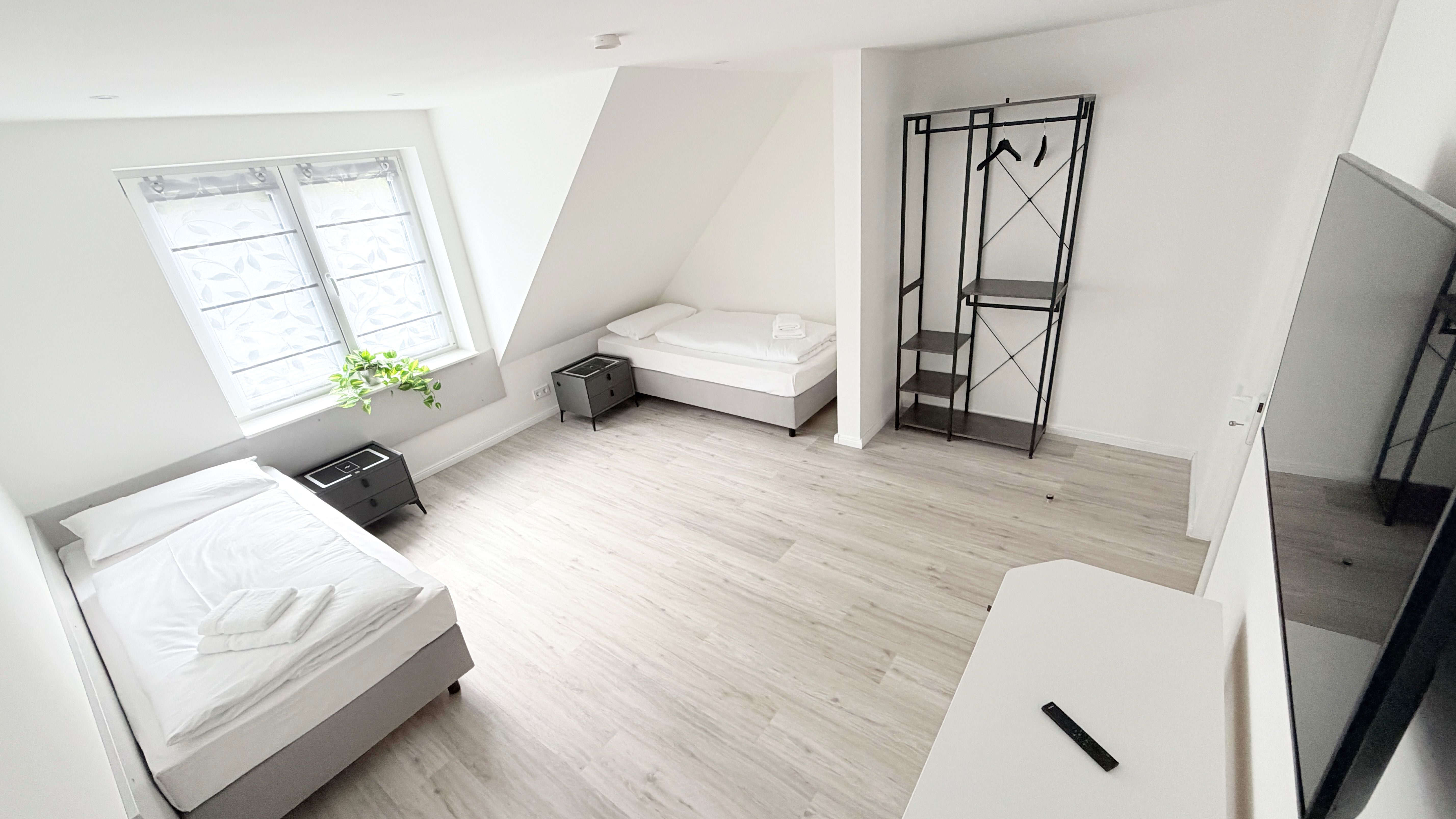  Designer Apartment With 4 Bedrooms, Private Parking, And Terrace In Neumünster  -  Designer apartment with 4 bedrooms, private parking, and terrace in Neumünster  - Gallery -  6