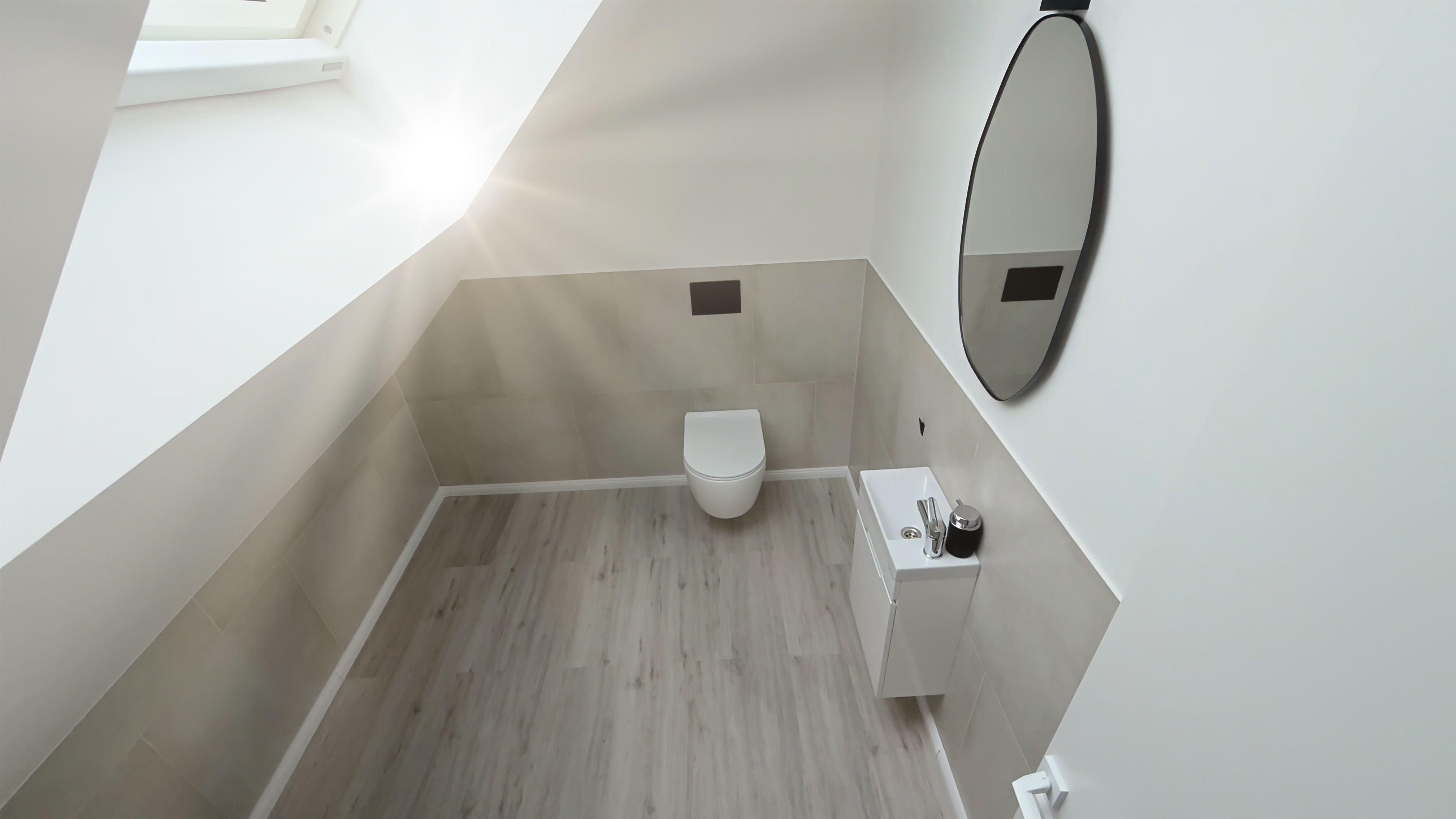  Designer Apartment With 4 Bedrooms, Private Parking, And Terrace In Neumünster  -  Designer apartment with 4 bedrooms, private parking, and terrace in Neumünster  - Gallery -  12