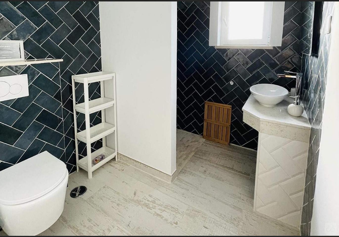 Private Room W/ Shared Bathroom - 1
