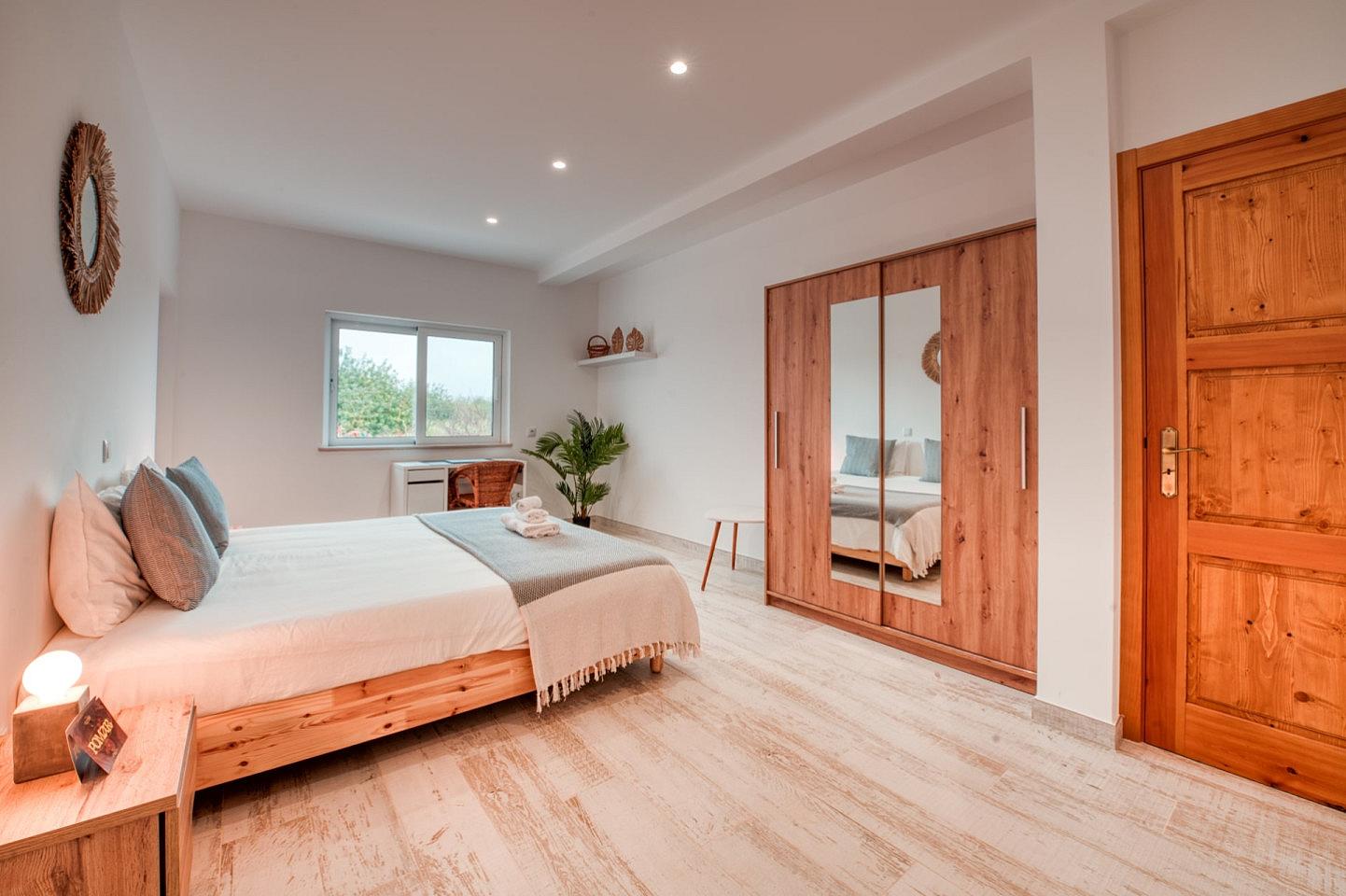  Lyon Ensuite   -  Newly Renovated Coliving in the serene Olhão countryside  - Gallery -  5