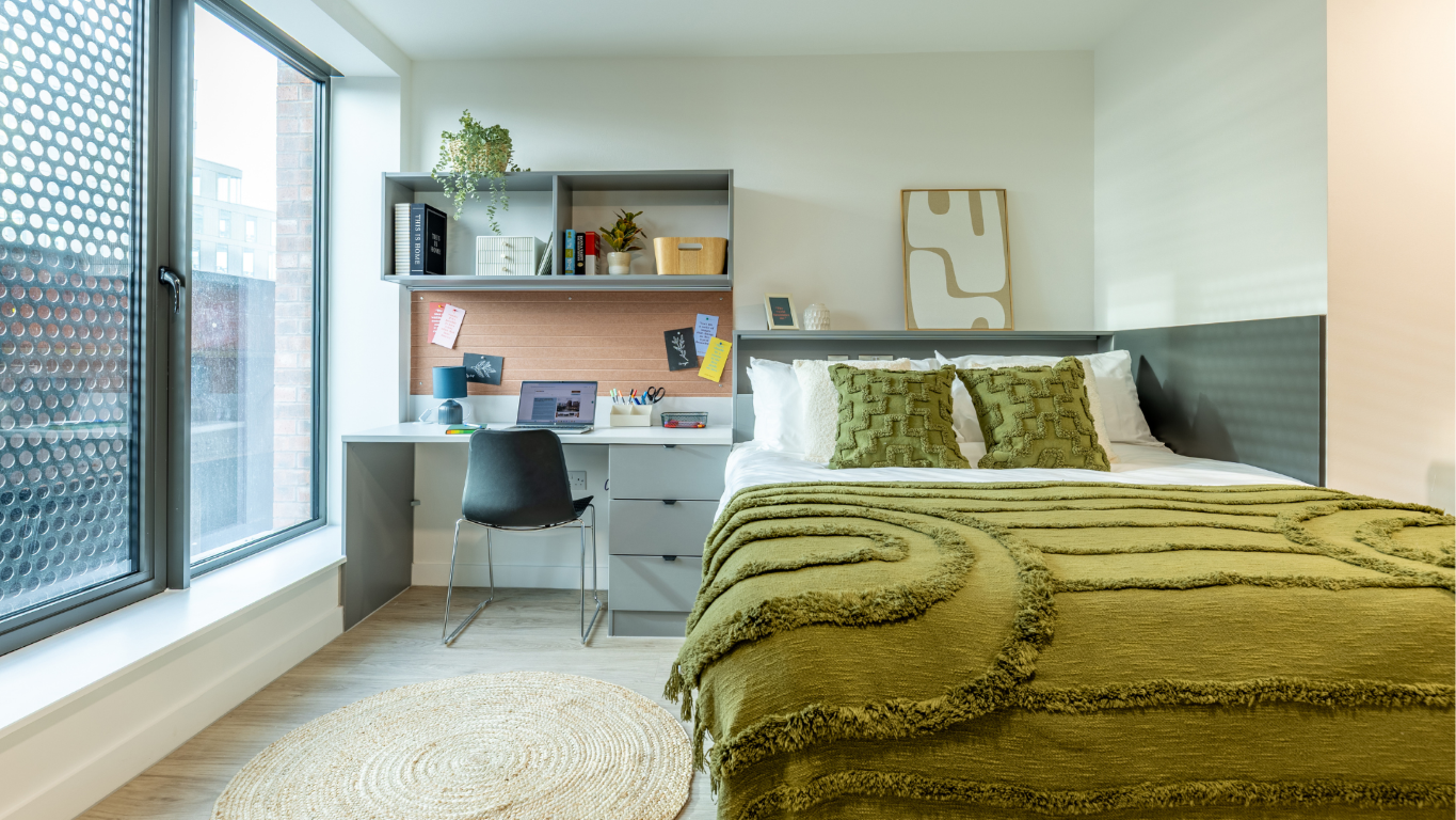  Executive Studio  -  Waterside  - Gallery -  3